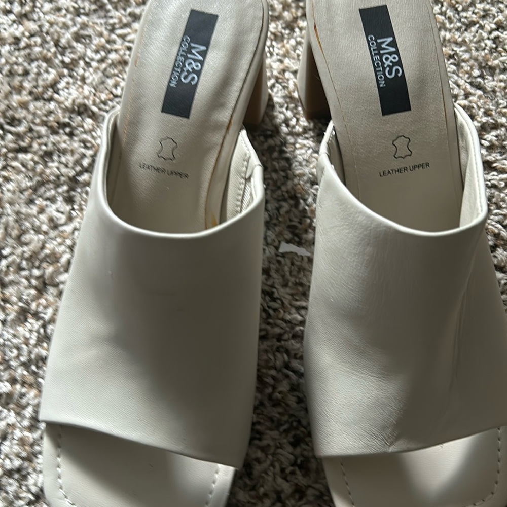 Cream mules